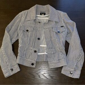 Large Marc Jacob - Wrangler Striped Jean Jacket 💙💙🤍